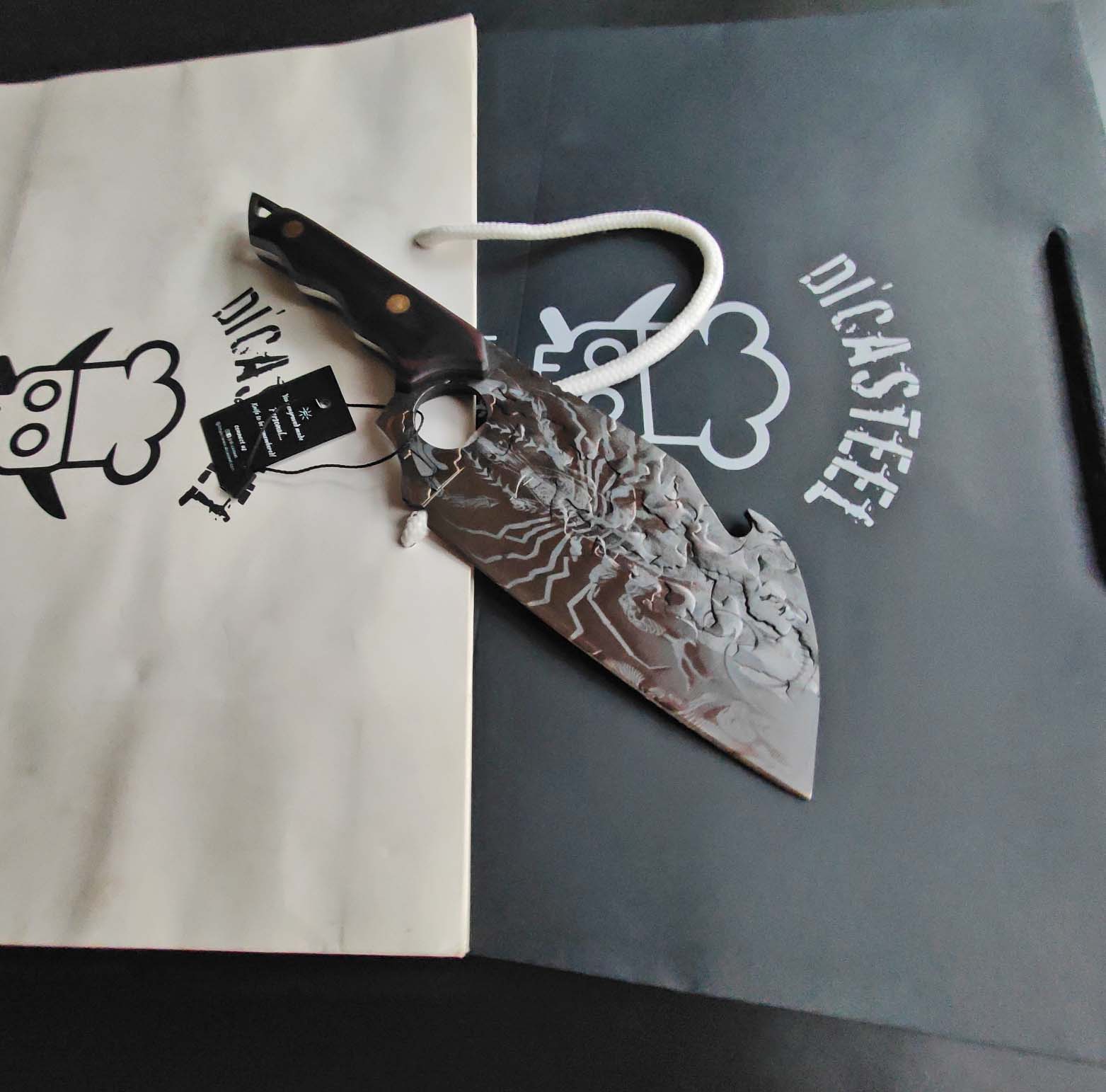DC-057 Cleaver Knife with Scorpion Engraving 1